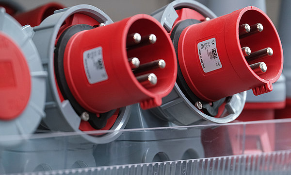Elektrotechnik - Downloadbereich – Kataloge, Broschüren und mehr vom Handelshof Bautzen - Partner für Technik