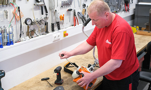 Service-Center für Maschinen und Werkzeuge beim Handelshof Bautzen - Partner für Technik Reparatur Werkzeug Bautzen
